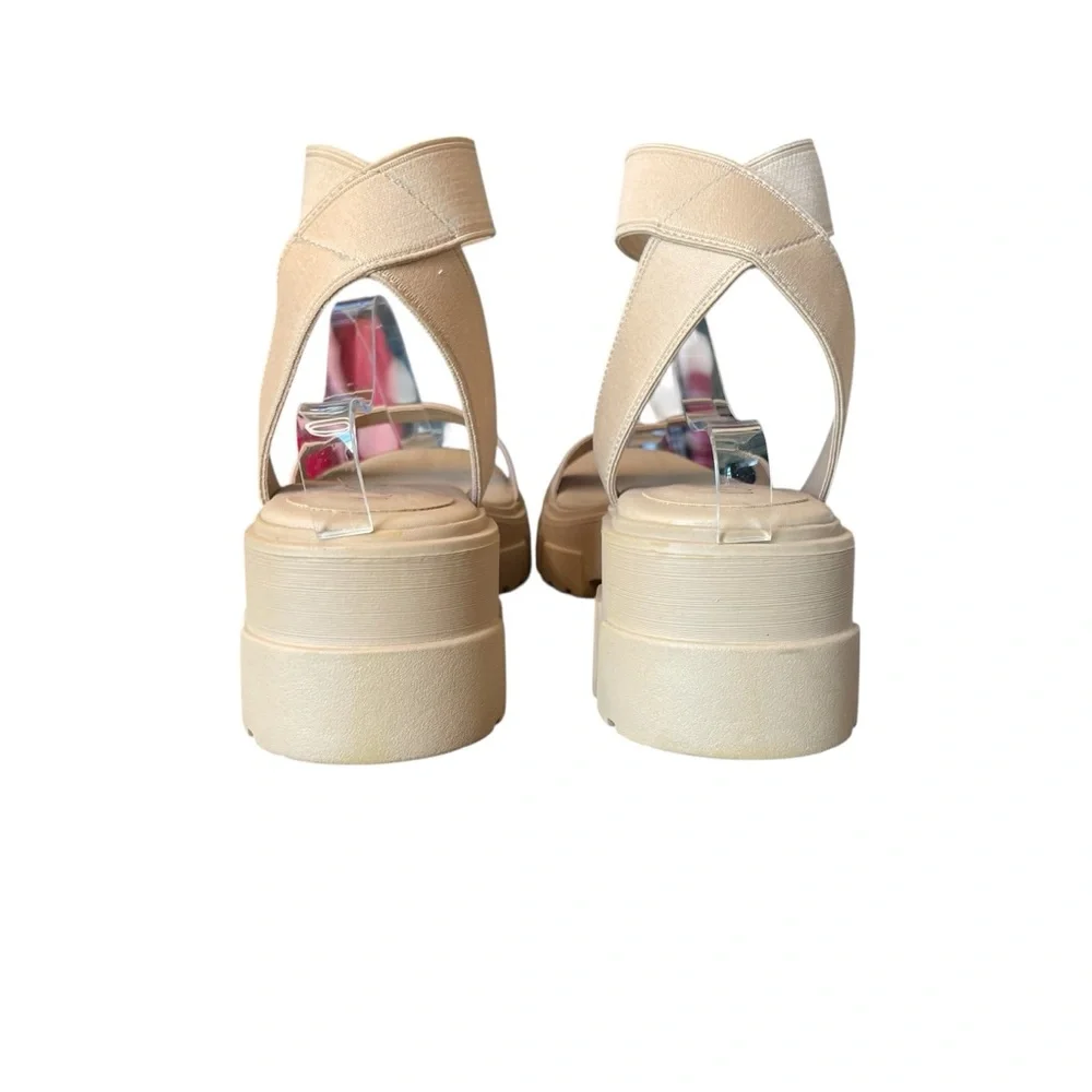 Wild‎ Pair Women's Beige Chunky Sandals NIB